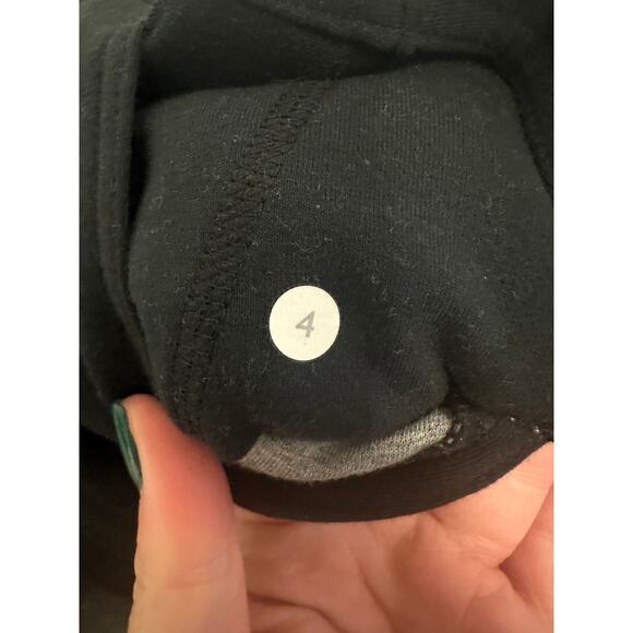 Lululemon Women’s Black Gray Insculpt Vest Hooded Reversible Jacket Size 4 - Picture 9 of 10